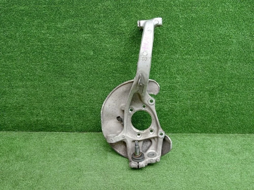 Кулак поворотный правый Audi A4 A5 A6 A7 Q5 рест Audi A6 C7 (2011—2014)