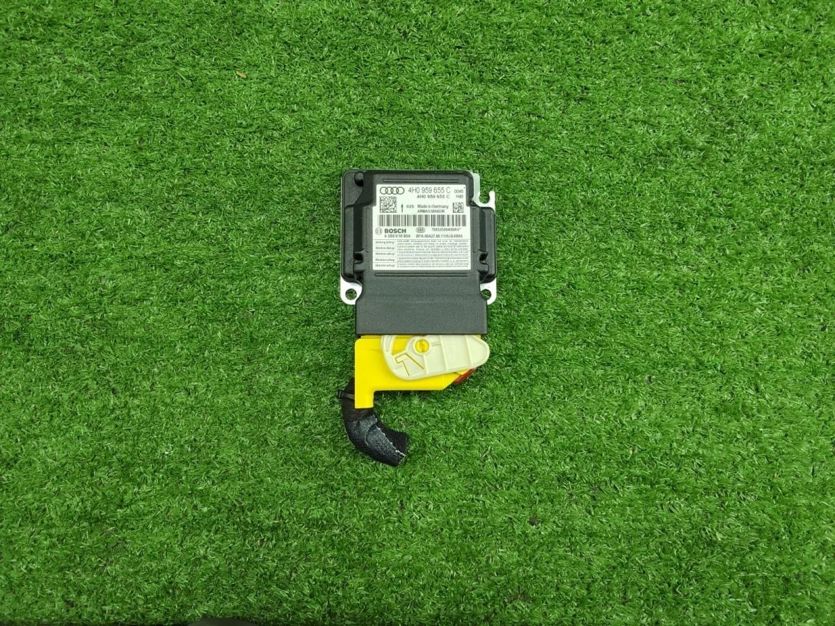 Блок управления AIRBAG Audi A6 C7 (2011—2014)