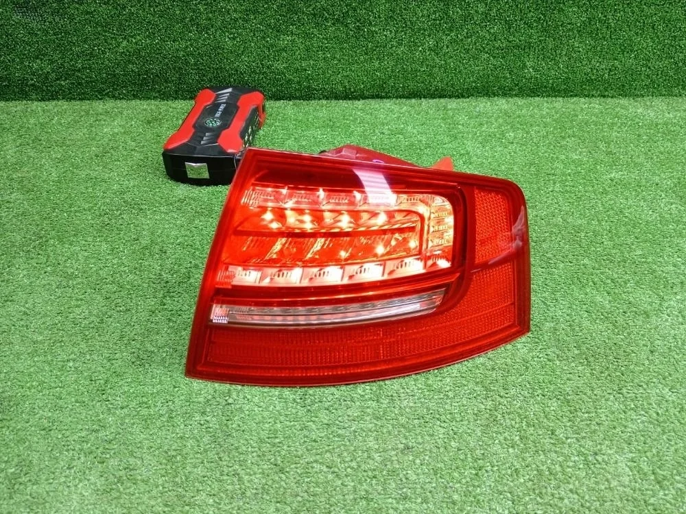 Фонарь задний правый Audi A8 D3 рестайлинг 2 (2007—2010)