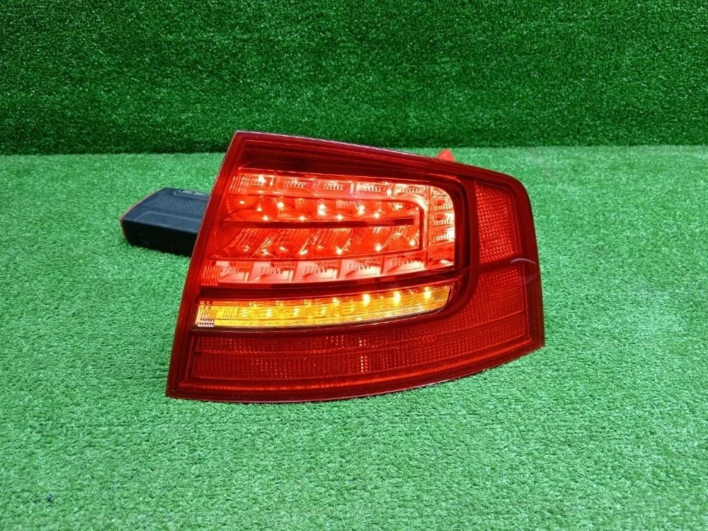 Фонарь задний правый Audi A8 D3 рестайлинг 2 (2007—2010)