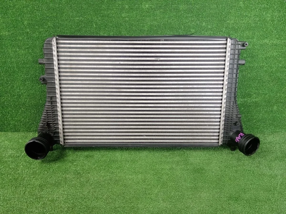 Радиатор интеркулера Audi A3 8P рестайлинг 2 (2008—2013)