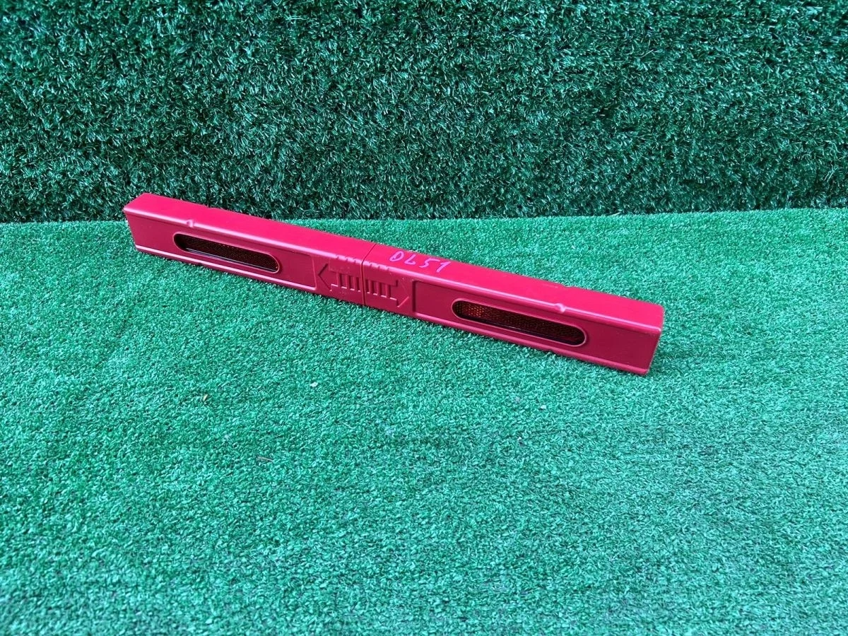 Знак аварийной остановки Audi A4 B8 (2007—2012)