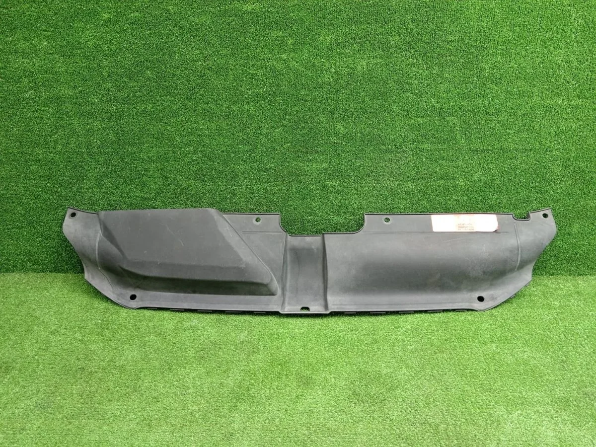 Накладка замка капота Audi A4 B8 Audi A4 B8 (2007—2012)