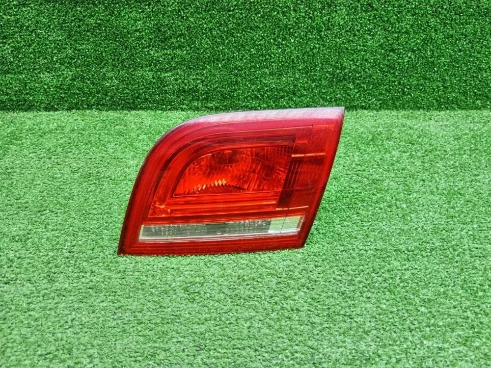 Фонарь задний внутренний правый Audi A3 8P рестайлинг 2 (2008—2013)