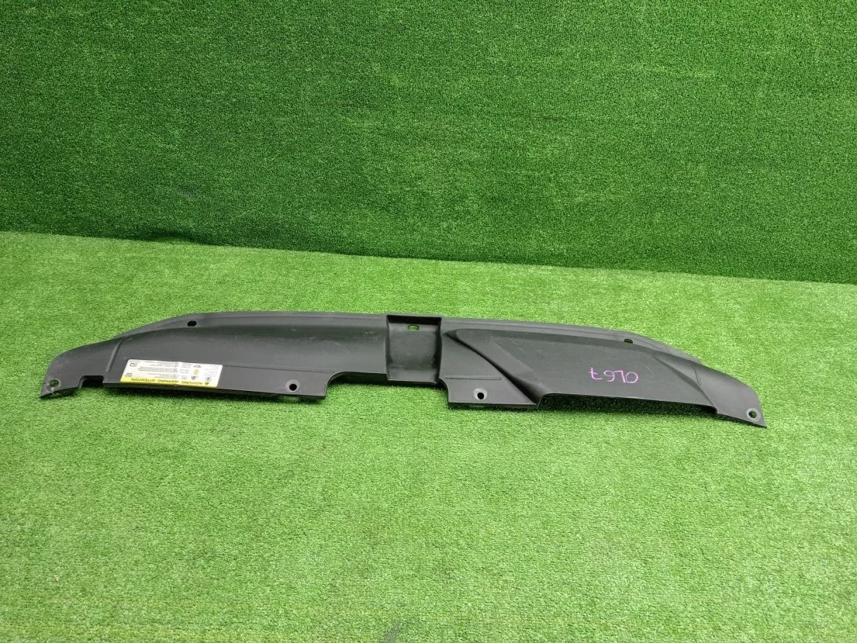 Накладка замка капота Audi A4 B8 Audi S4 B8 (2008—2011)