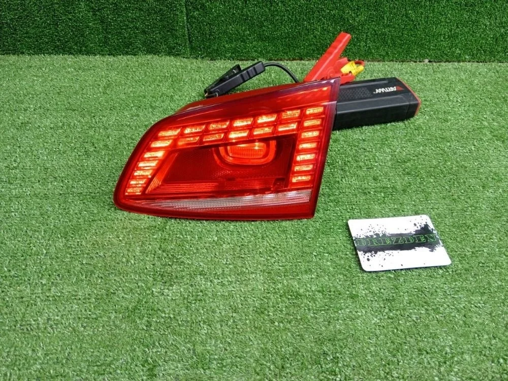 Фонарь правый в крышку Volkswagen Passat B7 (2010—2015)