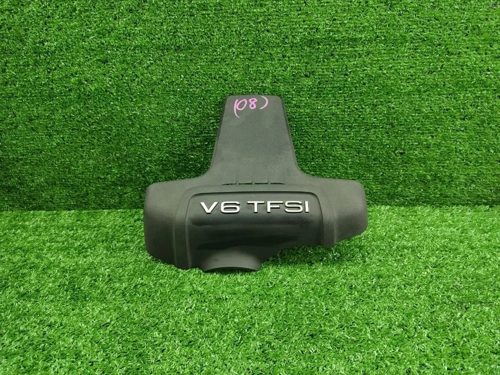 Крышка двигателя декоративная Audi A6 C6 рестайлинг (2008—2011)