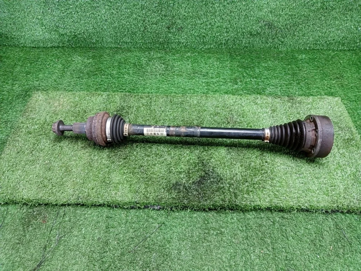 Привод задний левый Volkswagen Tiguan I (2007—2011)