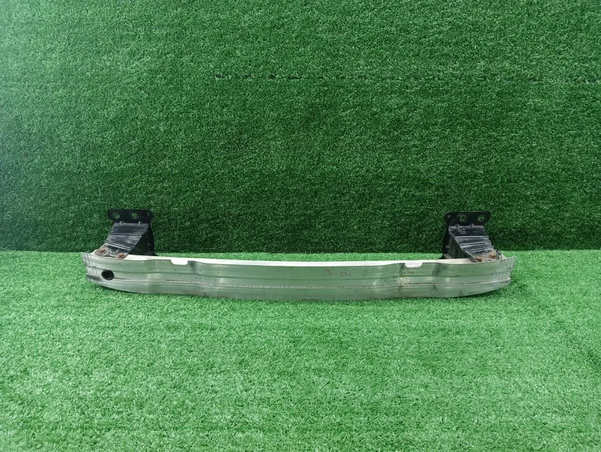 Усилитель бампера передний Audi S3 8P рестайлинг 2 (2008—2012)