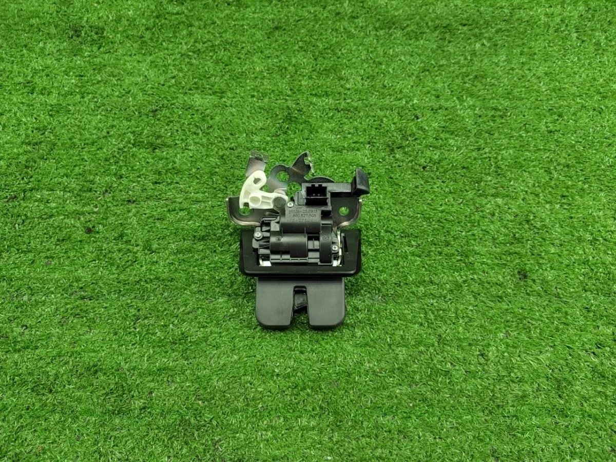 Замок крышки багажника Audi S3 8V (2012—2016)