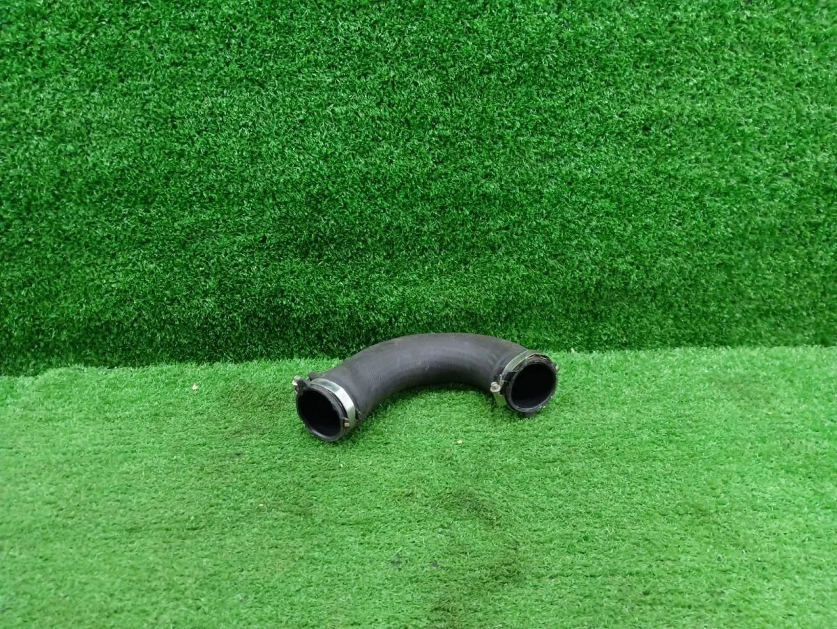 Патрубок интеркулера левый 8K0145709H Audi A5 I (2007—2011)