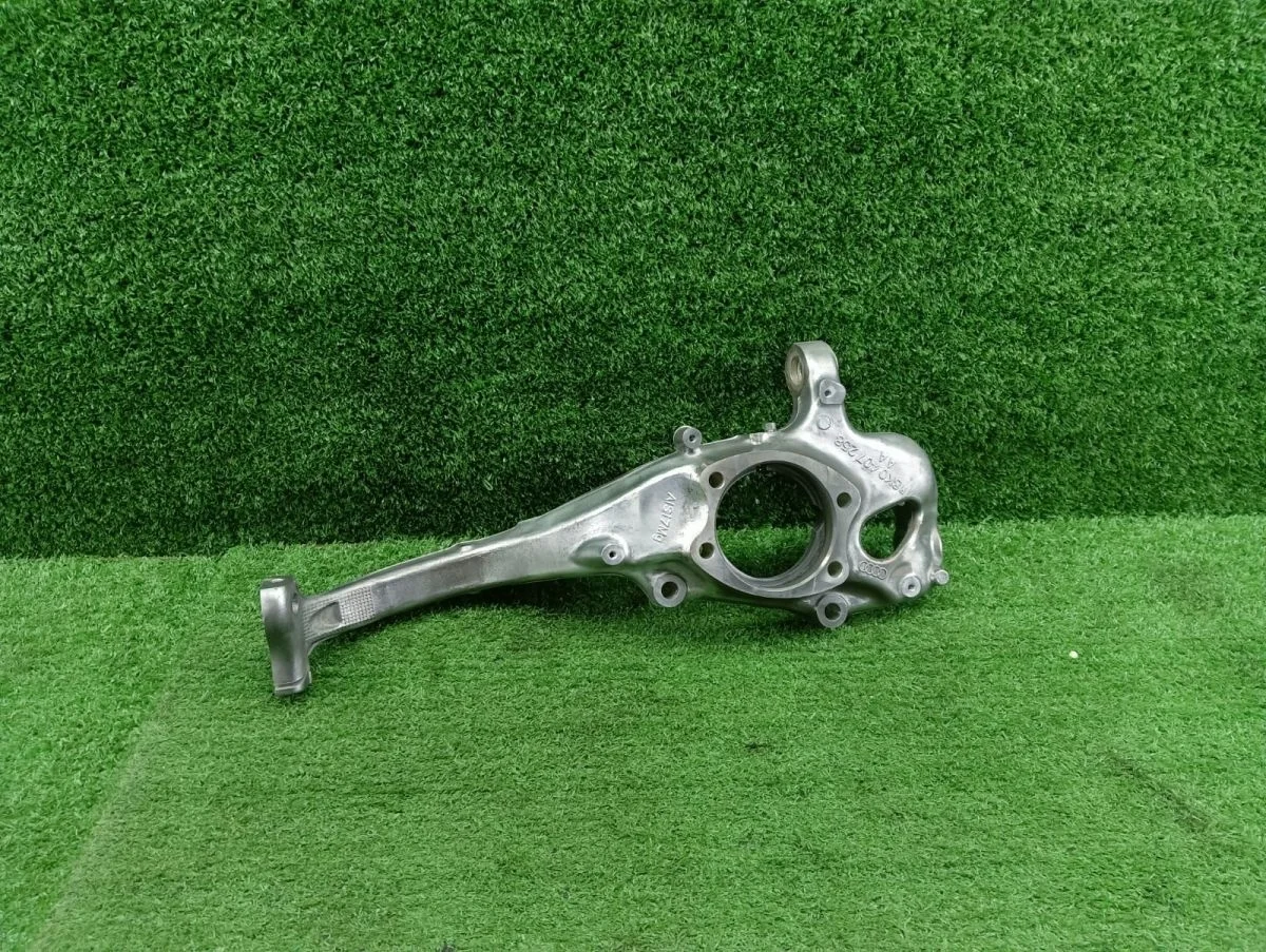 Кулак поворотный правый Audi A4 A5 A6 A7 Q5 рест Audi A6 C7 (2011—2014)