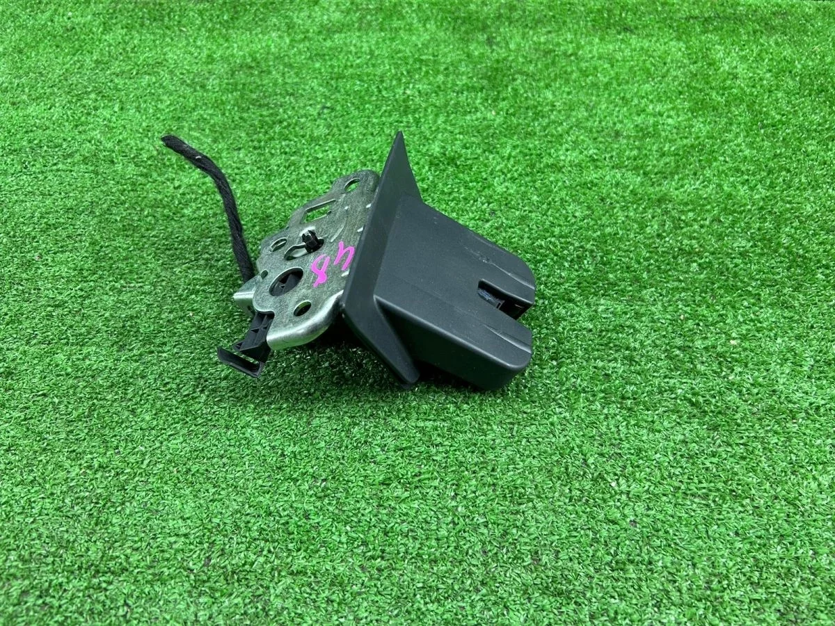 Замок крышки багажника Audi A4 Allroad Quattro B8 (2009—2011)