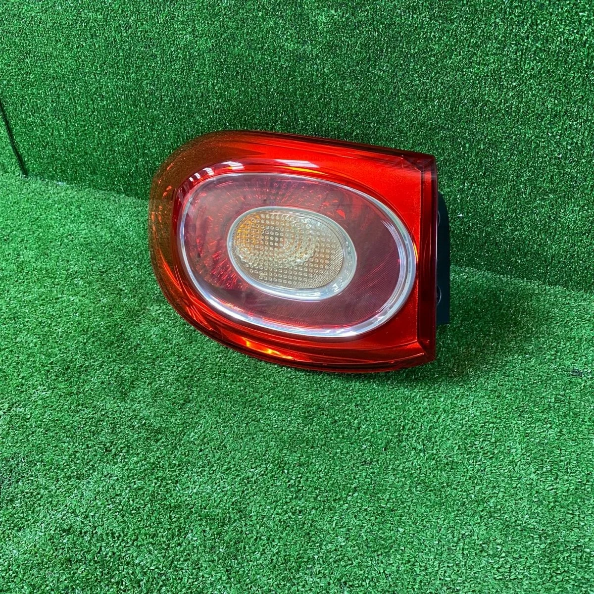 Фонарь левый Volkswagen Tiguan I (2007—2011)