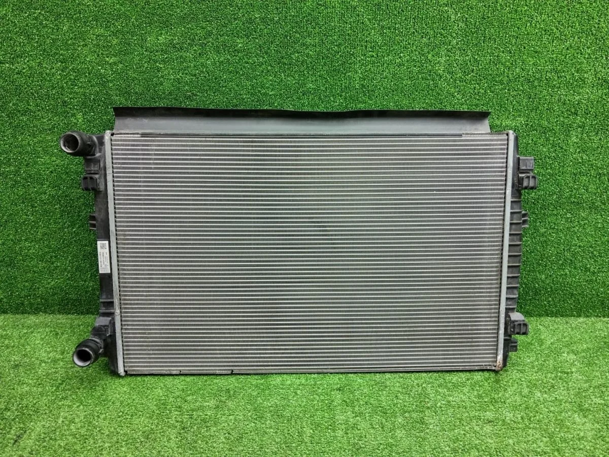 Радиатор охлаждения 5Q0121251EM Volkswagen Golf Mk7 (2012—2017)