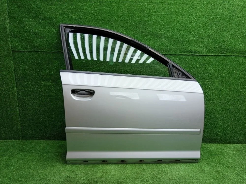 Дверь передняя правая Audi A3 8P рестайлинг 2 (2008—2013)