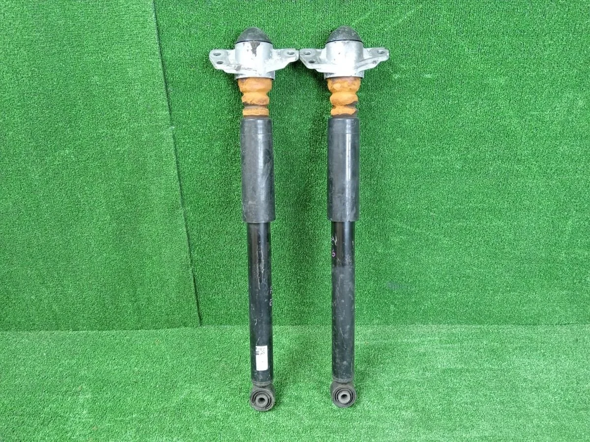 Амортизатор задней подвески пара Audi Q3 I (2011—2014)