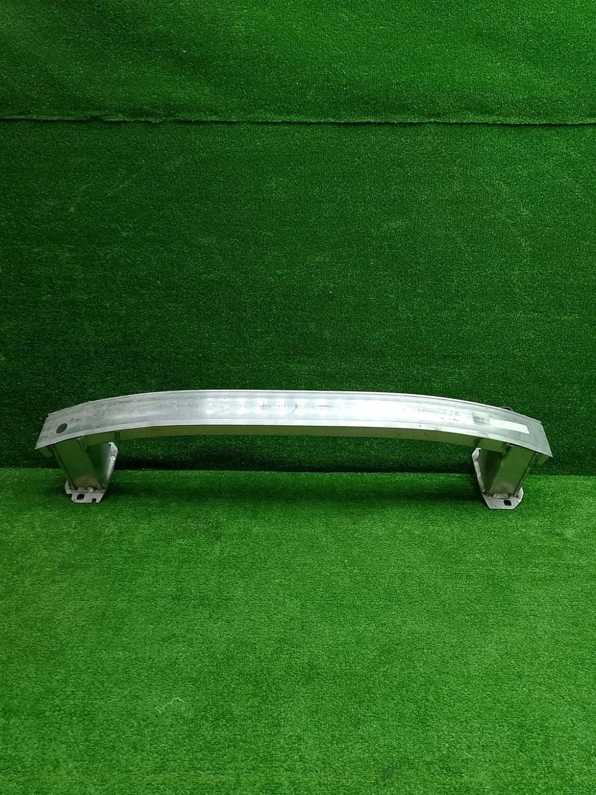 Усилитель бампера передний Audi Q3 I (2011—2014)