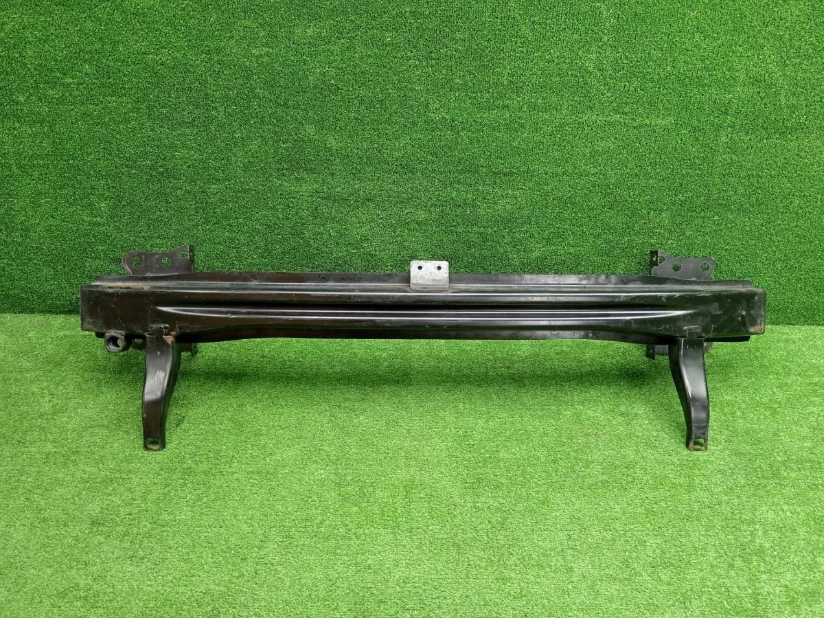 Усилитель бампера передний Volkswagen Scirocco III (2008—2014)