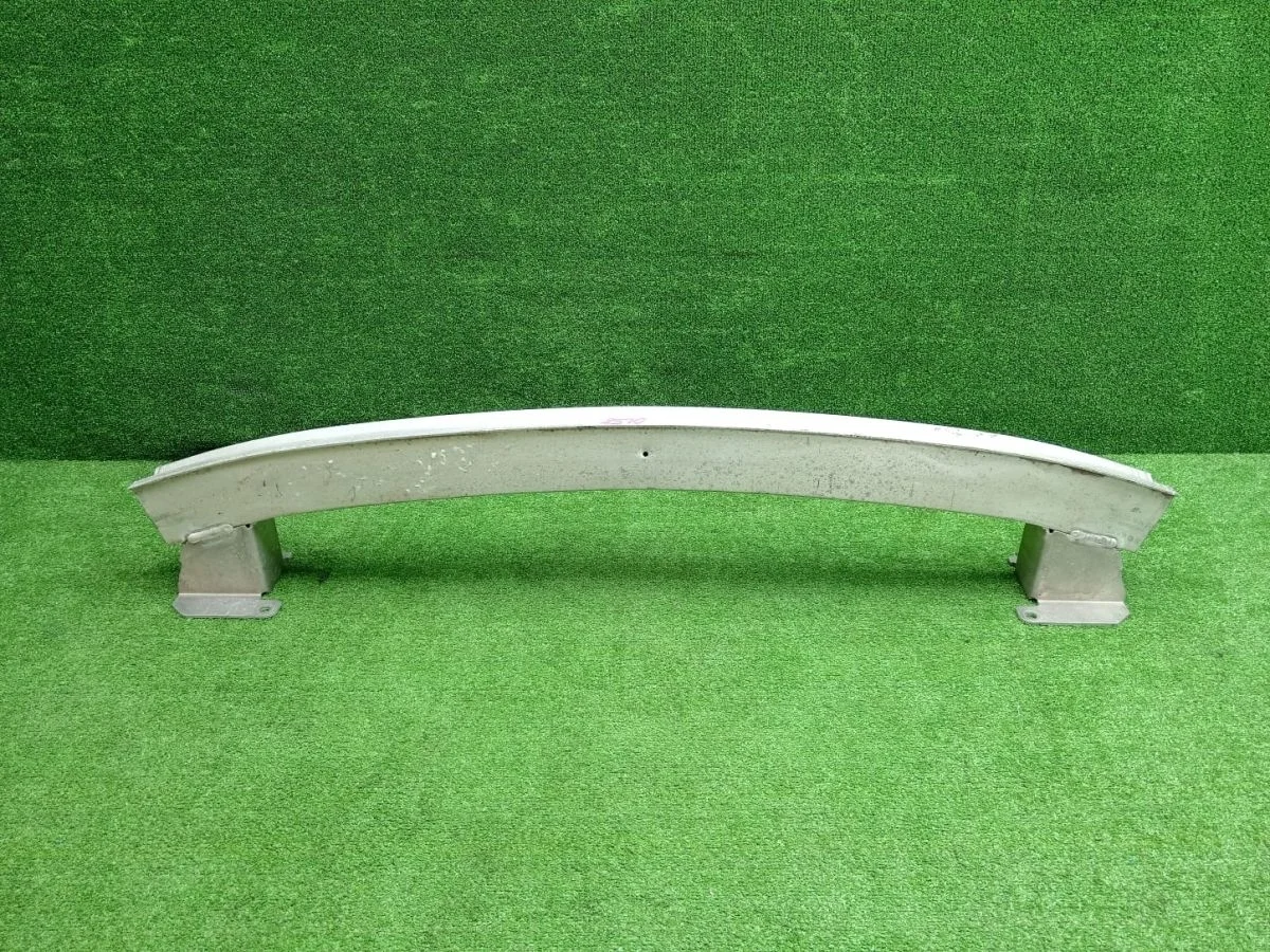 Усилитель заднего бампера Audi A3 8P рестайлинг 2 (2008—2013)