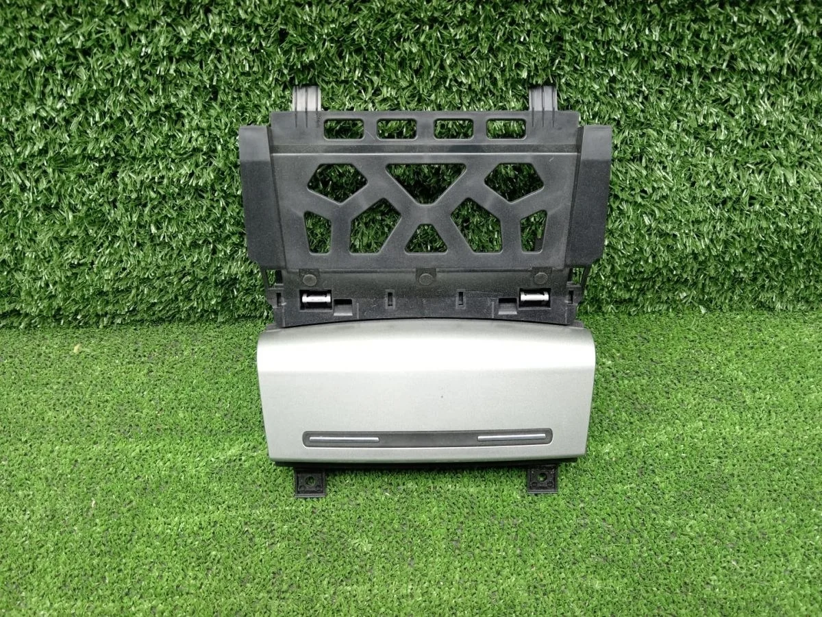 Пепельница Audi A3 8P рестайлинг 2 (2008—2013)