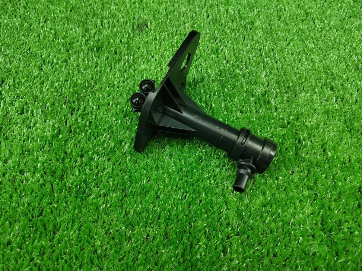 Форсунка омывателя фары правая Audi Q7 4M 15-20г Audi Q7 4M (2015—2020)