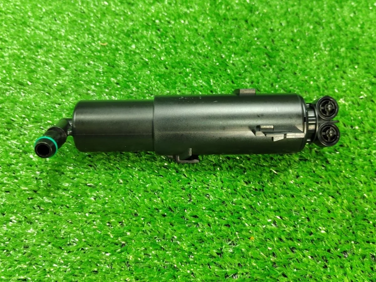 Форсунка омывателя фары левая Audi A4 B8 (2007—2012)