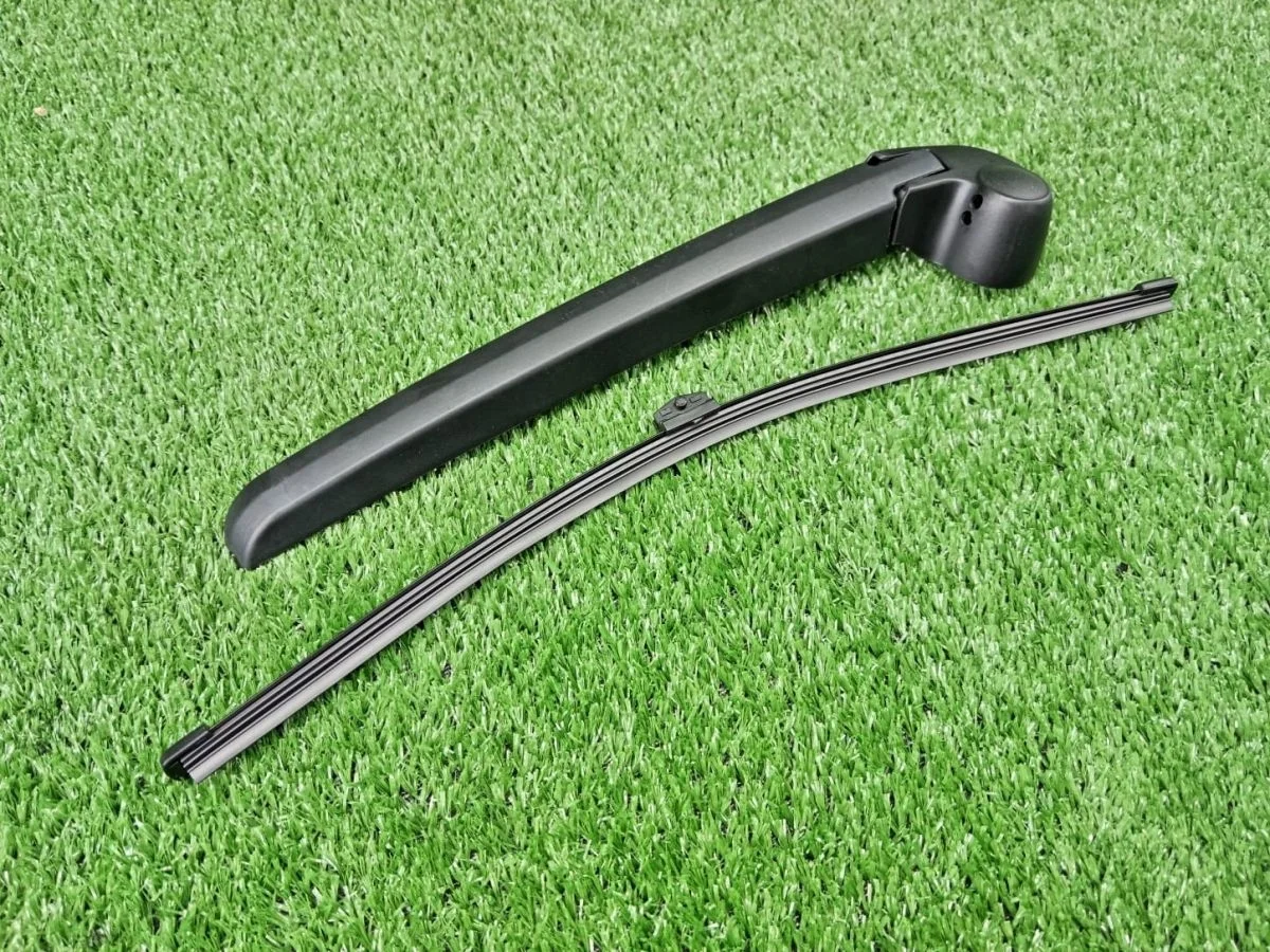 Поводок заднего стеклоочистителя  Cayenne 958 Porsche Cayenne II (2010—2014)