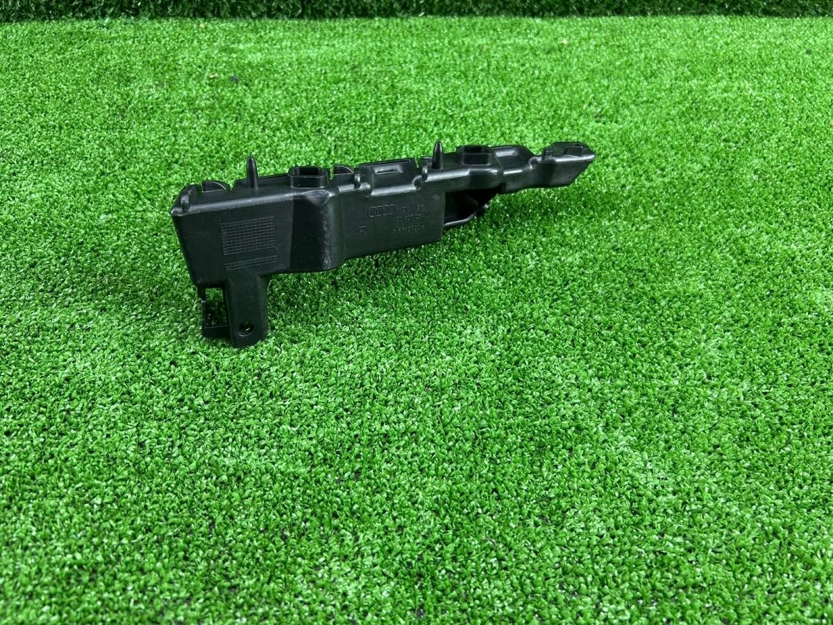 Крепление бампера переднего правое Audi A6 C7 Audi A6 C7 (2011—2014)