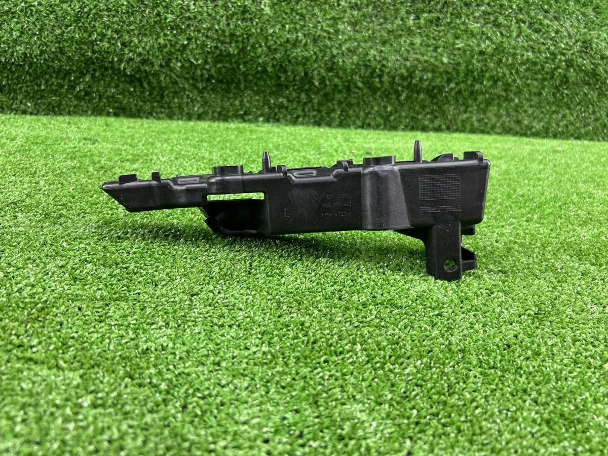 Крепление бампера переднего левое Audi A6 C7 Audi A6 C7 (2011—2014)