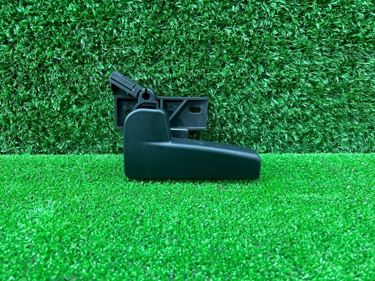 Ручка открывания капота + кронштейн Volkswagen Golf Mk7 (2012—2017)