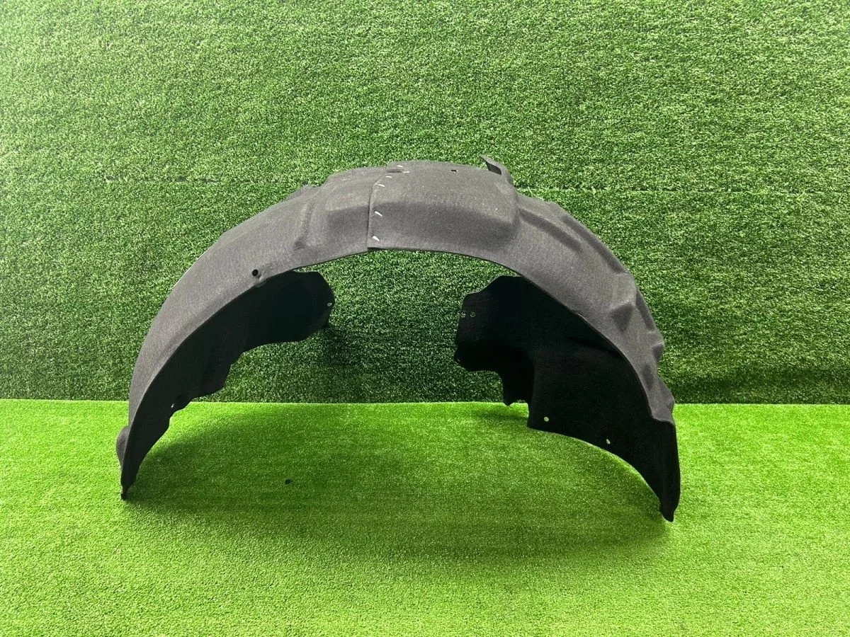 Подкрылок передний правый Audi A5 8T 8T0821172M Audi A5 I (2007—2011)