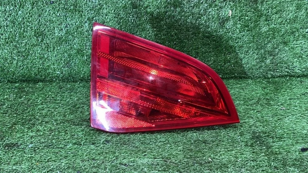 Фонарь задний левый в крышку Audi A4 B8 (2007—2012)