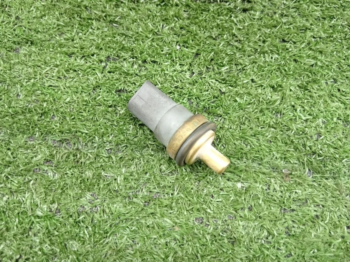 Датчик температуры жидкости Audi A6 C6 (2004—2008)