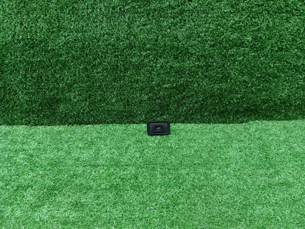 Кнопка закрывания багажника Audi A6 C7 (2011—2014)