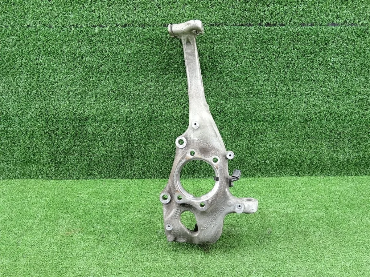 Кулак поворотный правый Audi A4 A5 A6 A7 Q5 рест Audi A6 C7 (2011—2014)