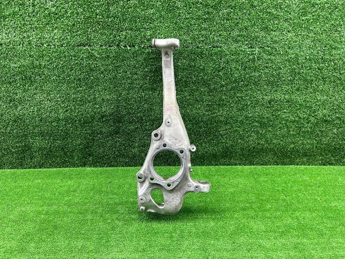 Кулак поворотный правый Audi A4 A5 A6 A7 Q5 рест Audi A6 C7 (2011—2014)