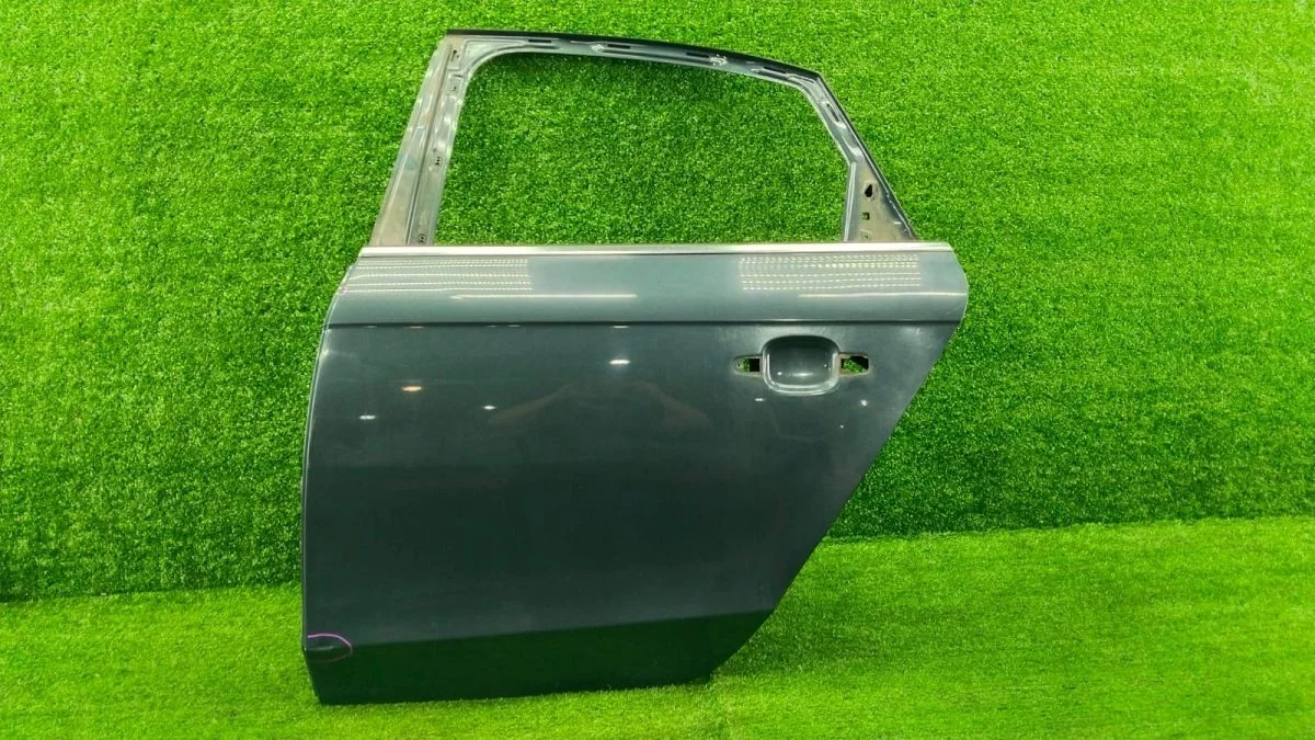 Дверь задняя левая Audi A4 B8 (2007—2012)