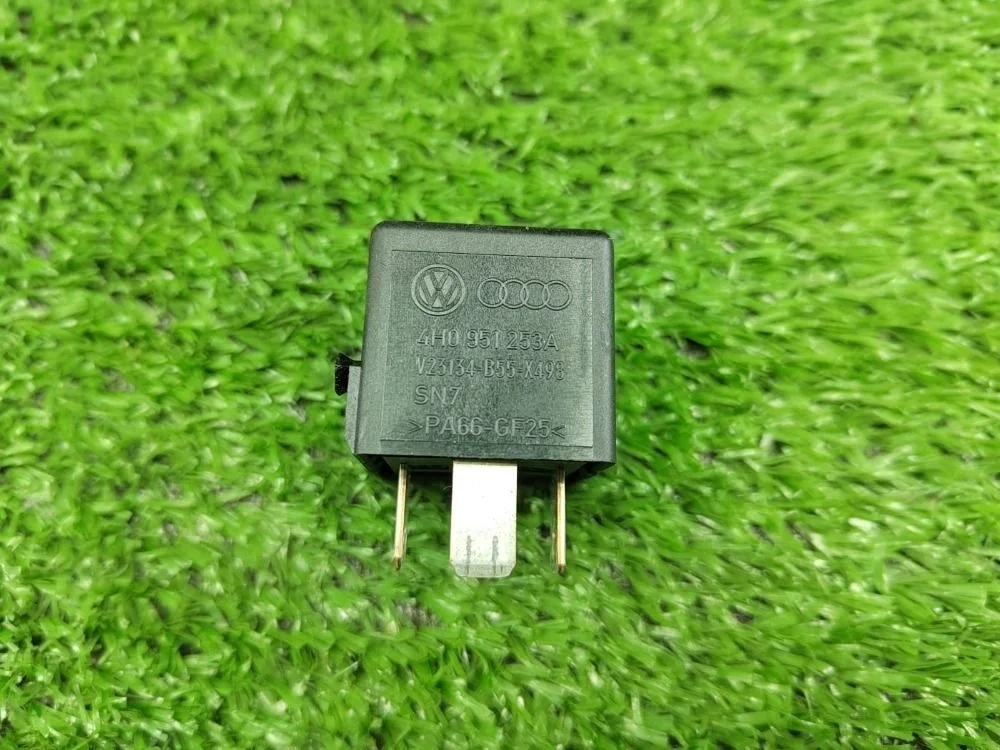 Реле Audi Q3 I (2011—2014)