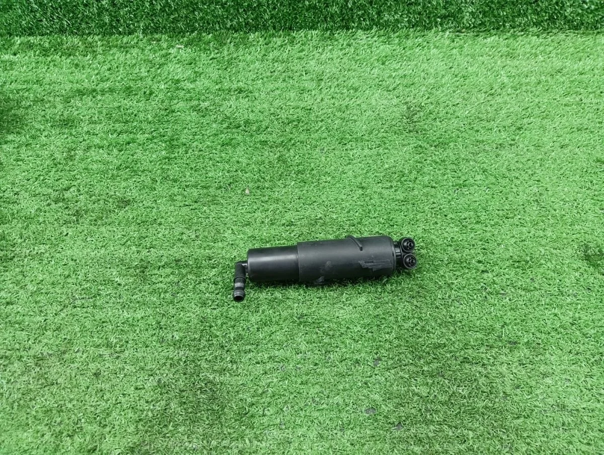 Форсунка омывателя фары левая Audi A5 I (2007—2011)