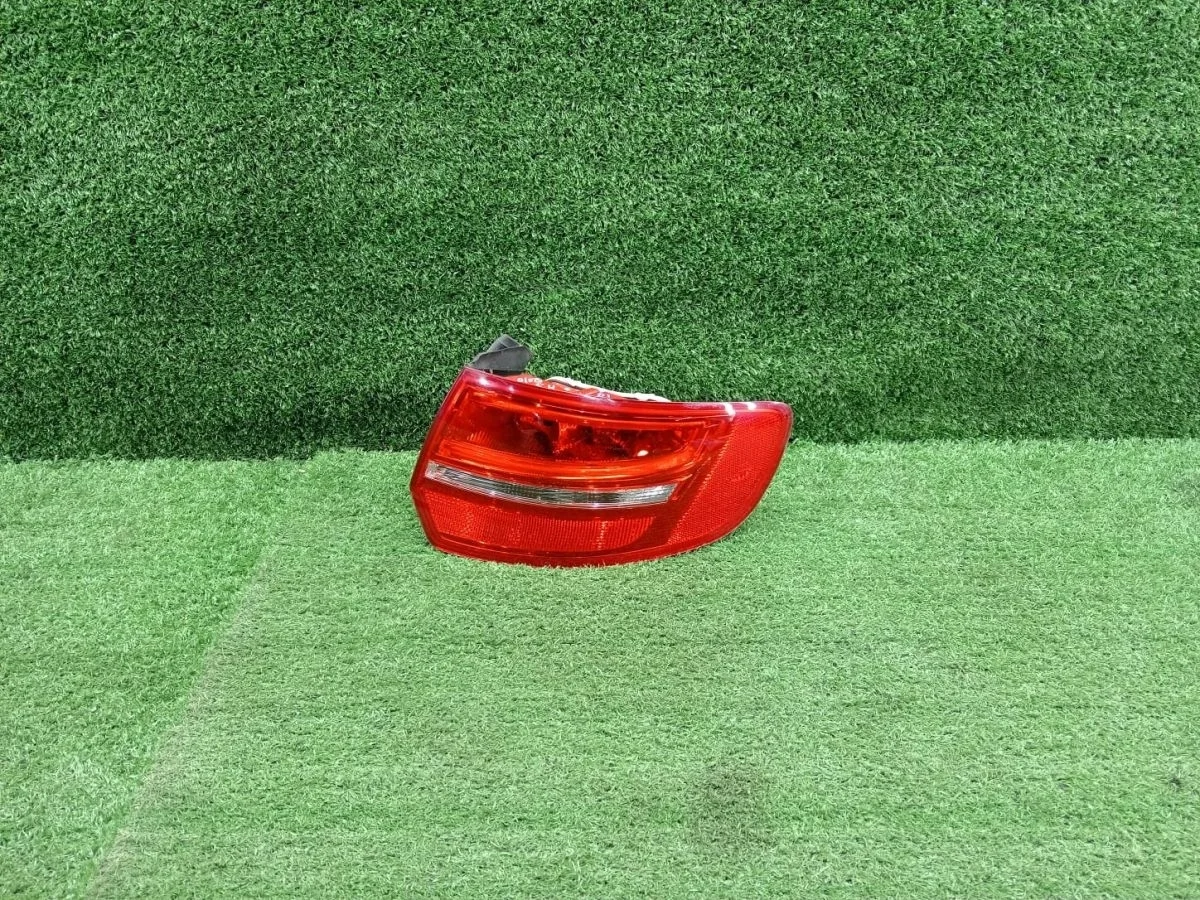 Фонарь задний правый Audi A3 8P рестайлинг 2 (2008—2013)