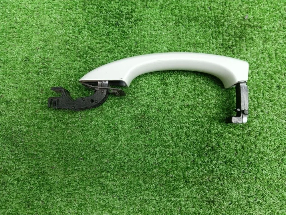 Ручка двери наружная Audi A4 Allroad Quattro B8 рестайлинг (2011—2016)