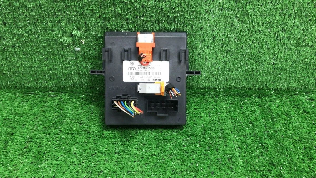 Блок управления бортовой сети Audi A6 C6 (2004—2008)