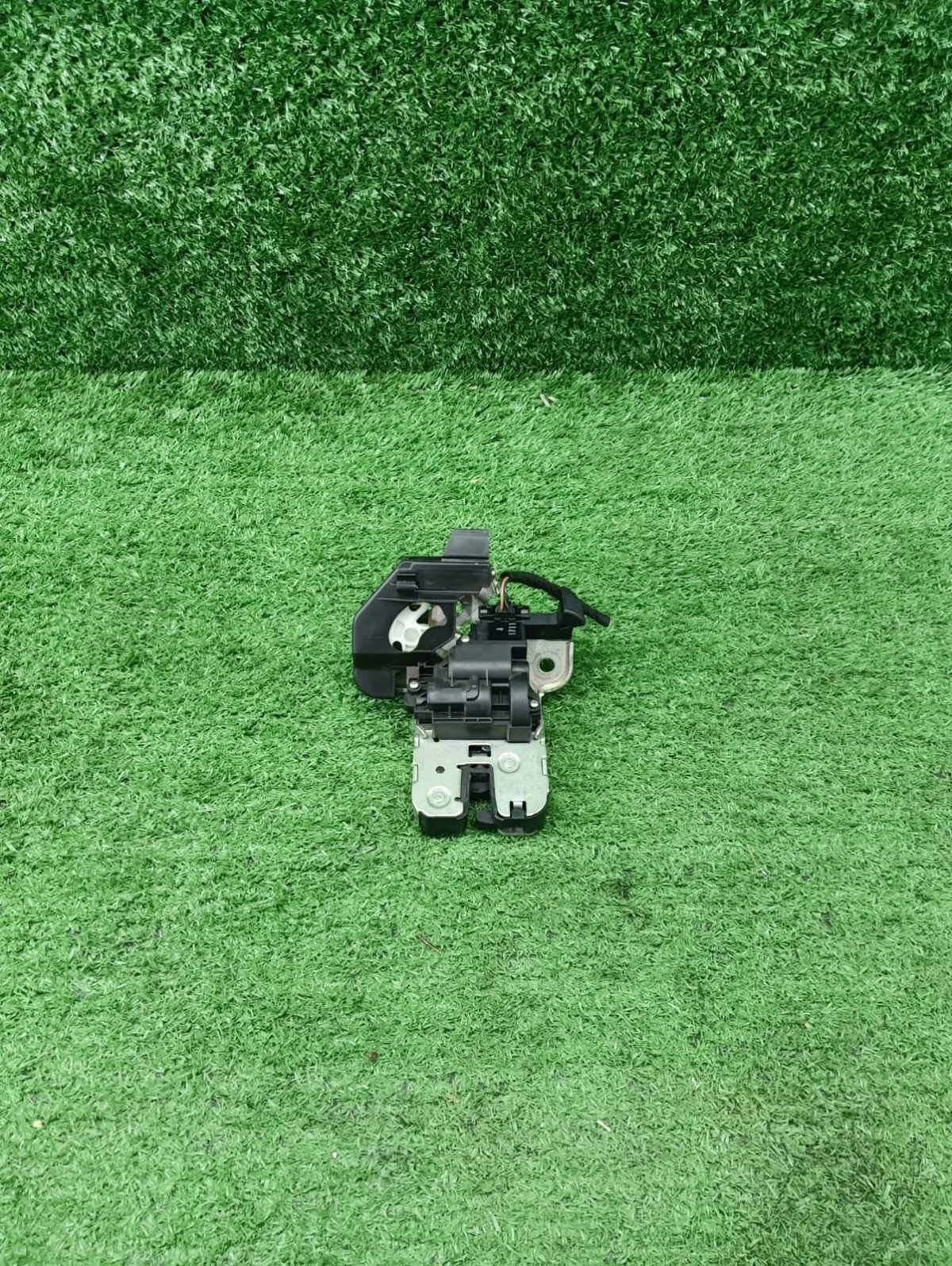 Замок крышки багажника Audi A5 I рестайлинг (2011—2016)