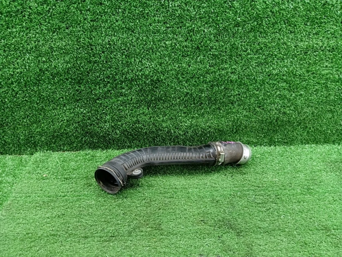 Патрубок интеркуллера Volkswagen Tiguan I (2007—2011)