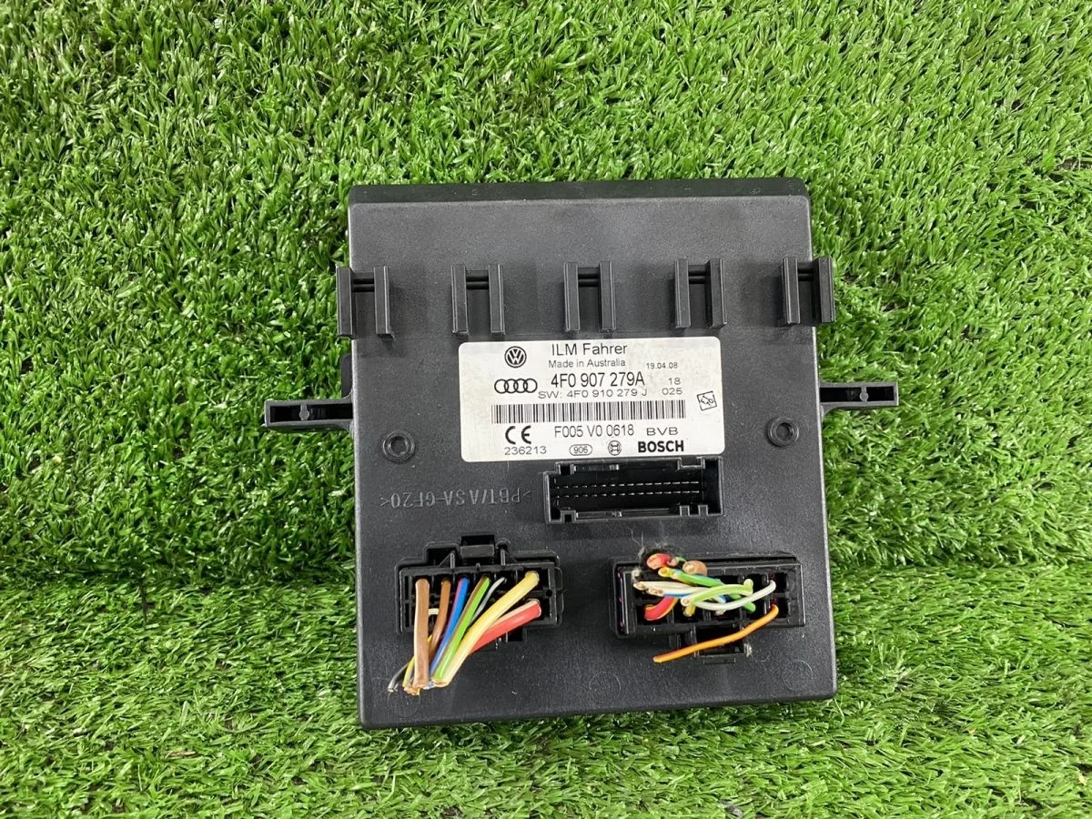 Блок управления бортовой сети Audi A6 C6 (2004—2008)