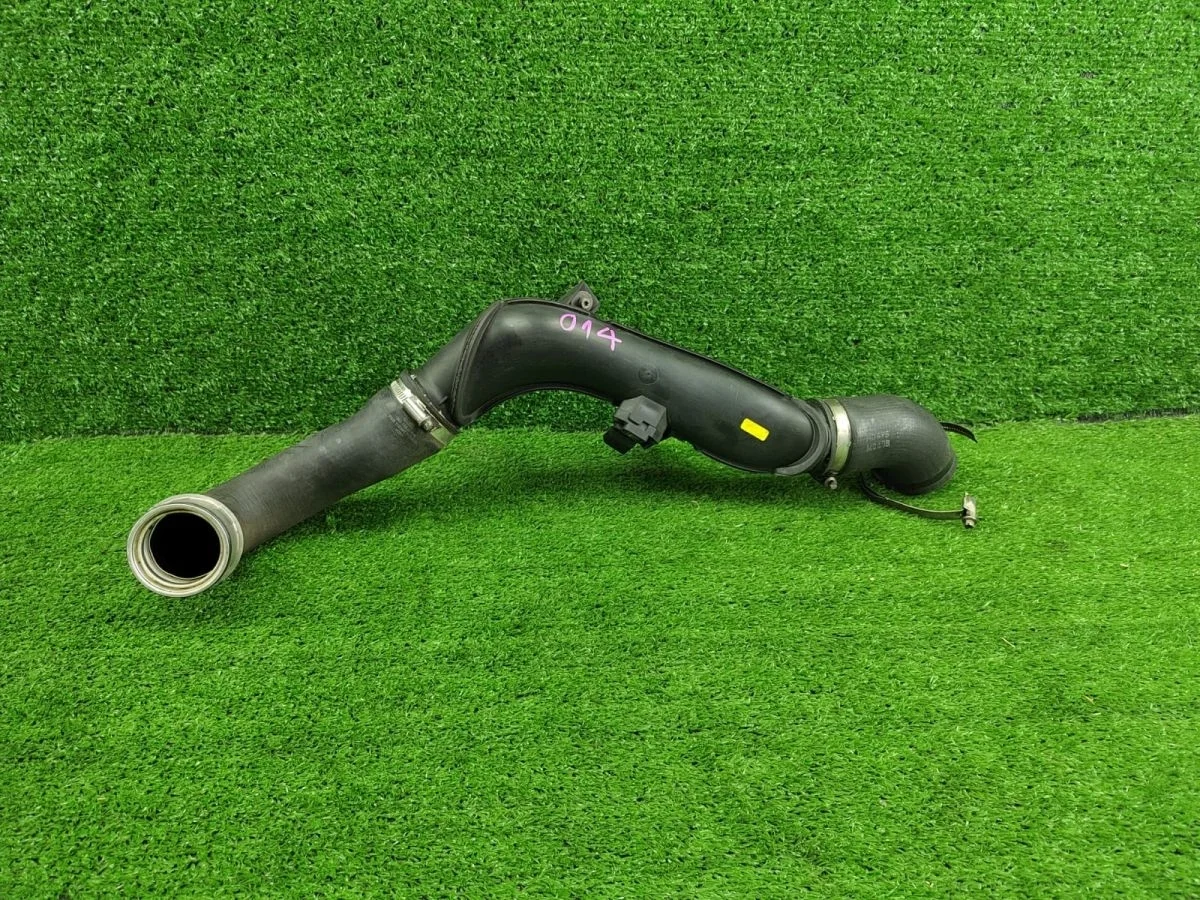 Патрубок интеркуллера Audi A3 8P рестайлинг 2 (2008—2013)