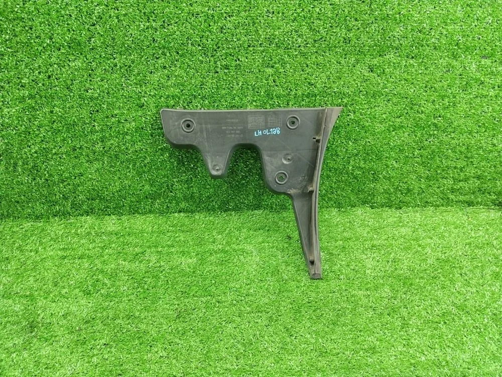 Кронштейн крепления бампера левый Audi A6 C6 рестайлинг (2008—2011)