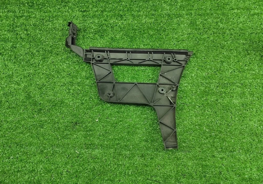 Крепление заднего бампера левое Audi A4 B8 (2007—2012)