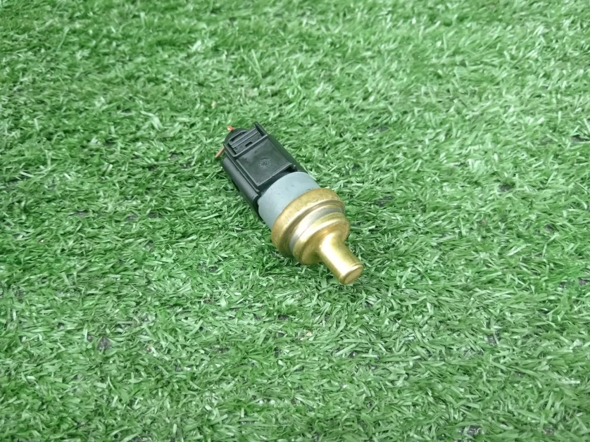 Датчик температуры 06A919501A Audi A3 8V (2012—2016)